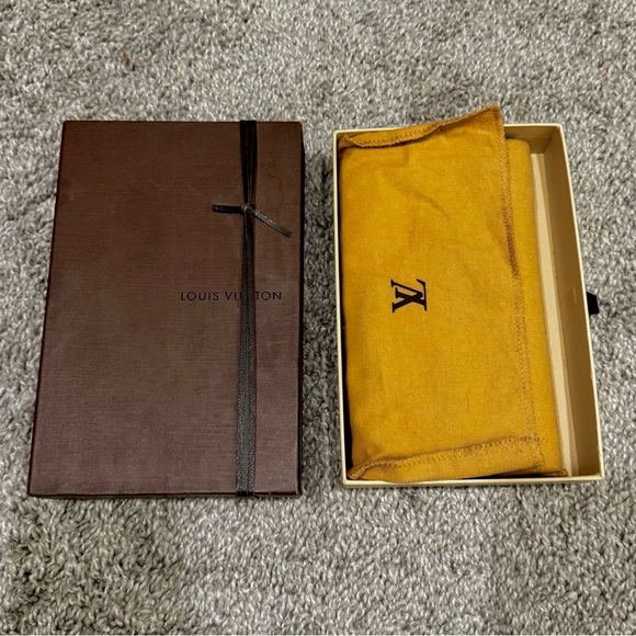 Louis Vuitton Cuir Suhali cream long wallet - Picture 5 of 10